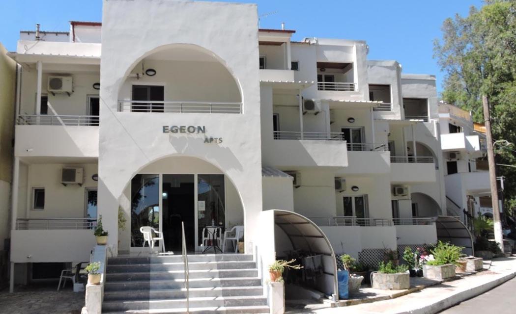Egeon Rooms And Studios Georgioupoli Dış mekan fotoğraf